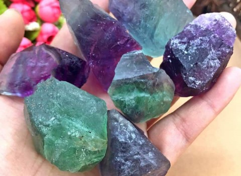 سنگ طبیعی کوارتز؛ ظراوت خلوص آرامبخش 4 رنگ ( سفید زرد سبز جگری )