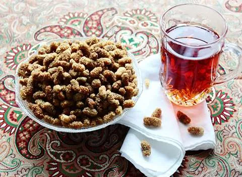 قیمت خرید توت خشک اصفهان + تست کیفیت