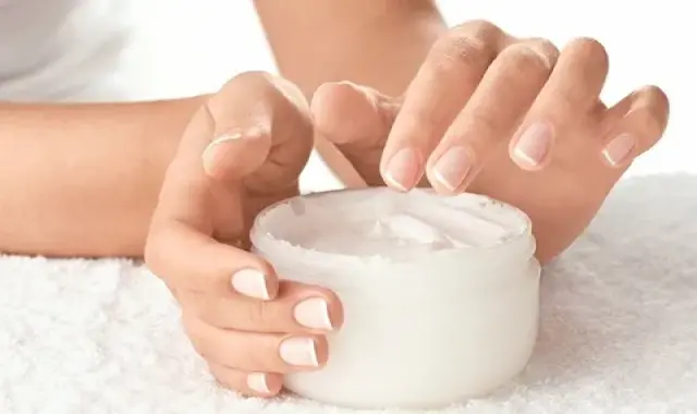 کرم آبرسان ضد آکنه؛ زیباسازی پوست مناسب پوست عصاره گیاهان طبیعی cream