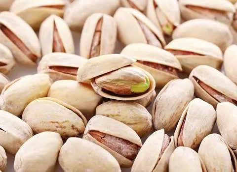 پسته اکبری تواضع شور حاج اکبری