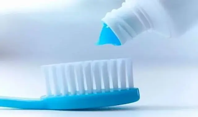آشنایی با خمیر دندان فلوراید + قیمت استثنایی خرید خمیر دندان فلوراید