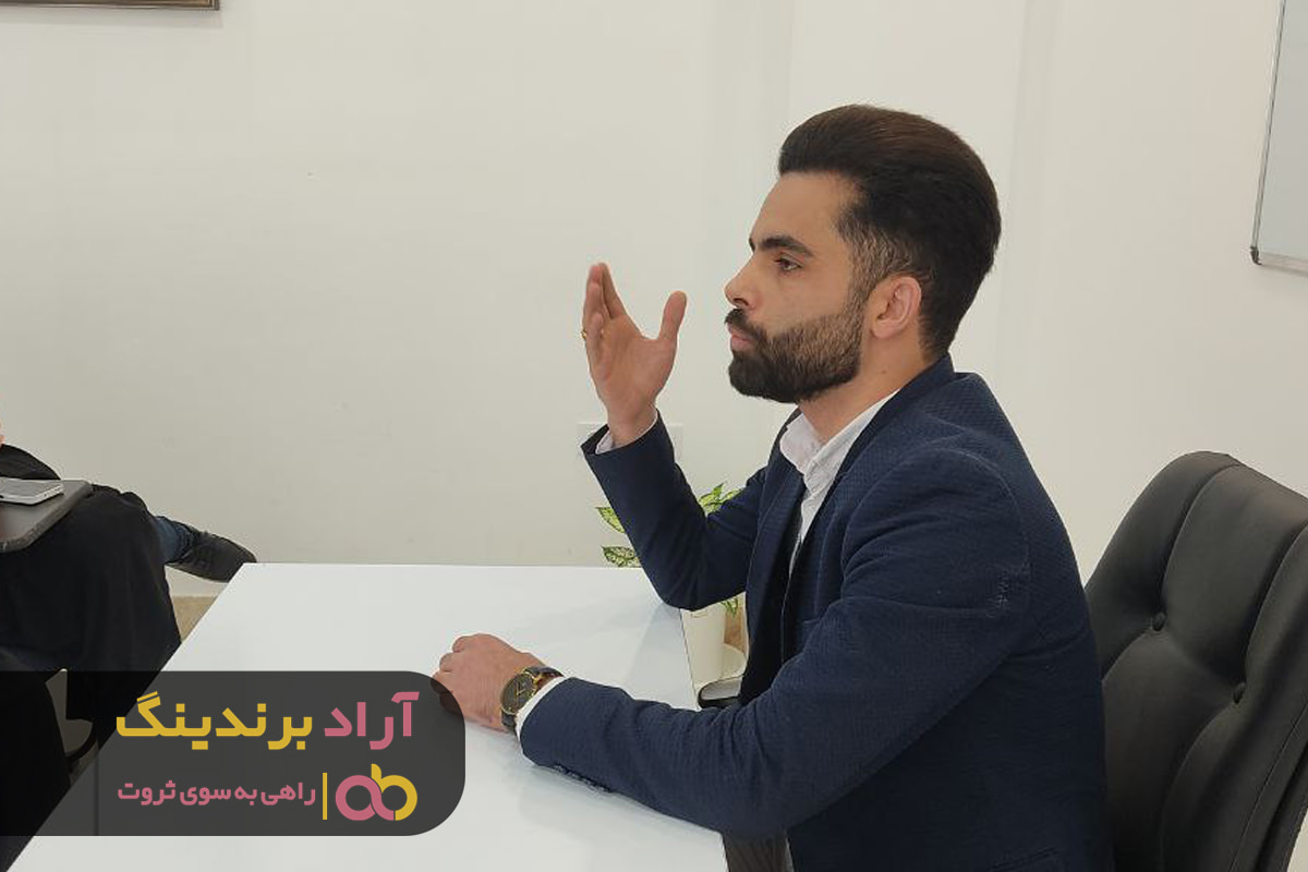 مذاکره تجاری چیست و انواع مهارتهای ضروری برای یک مذاکره کننده حرفه ای