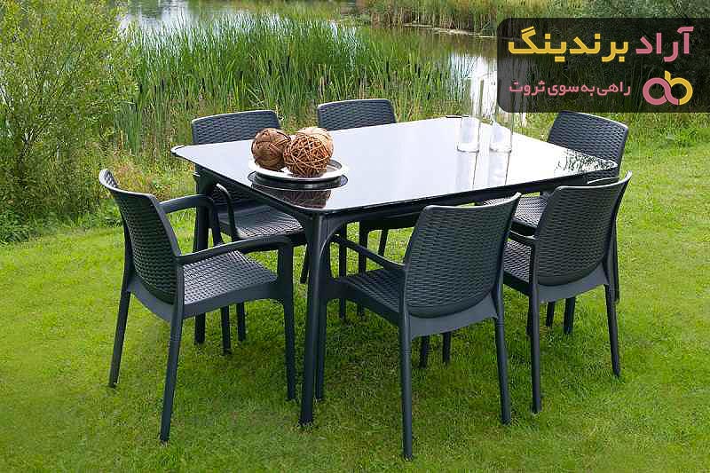 انواع میز و صندلی پلاستیکی جدید دست دوم و بررسی کاربرد آنها 