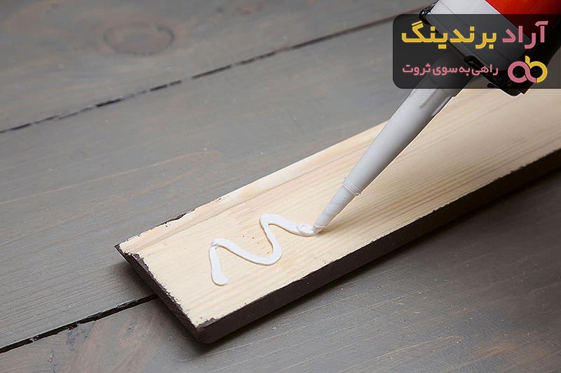 قیمت چسب چوب بی رنگ رازی برای اتصال سطوح مختلف به یکدیگر