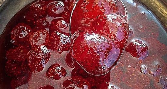 قیمت خرید مربای توت فرنگی رژیمی + طرز تهیه