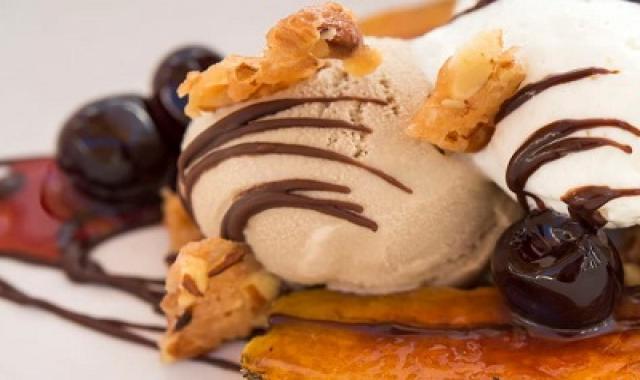 قیمت خرید کیک بستنی خانگی + طرز تهیه