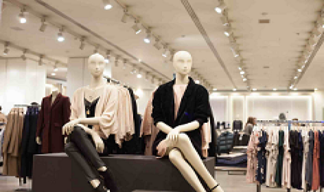 بهترین مانکن مانتو کدام است؟ + مقایسه کامل | قیمت عالی