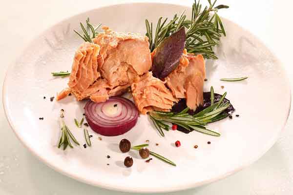 مقایسه قیمت خرید انواع تن ماهی خارجی در دی ۱۴۰۱