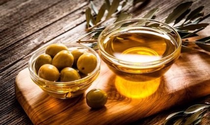 مناسب ترین قیمت روغن زیتون اتکا در دی ۱۴۰۱