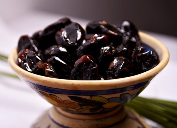 خرید خرما رطب مضافتی بم با قیمت استثنایی