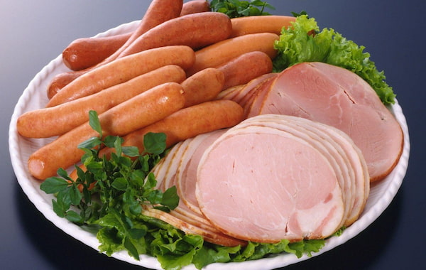 درباره سوسیس و کالباس و مواد نگهدارنده و ترکیبات آن بیشتر بدانیم