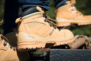 خرید و قیمت کفش ایمنی ضد آب عمده و جزیی