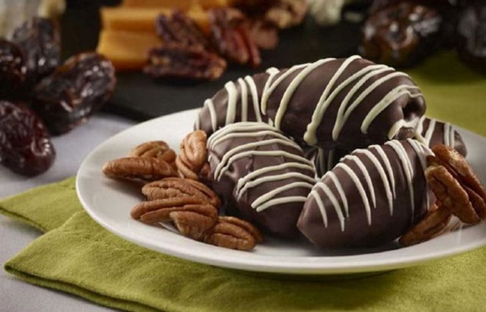 خرید خرمای مغزدار شکلاتی تحفه + بهترین قیمت