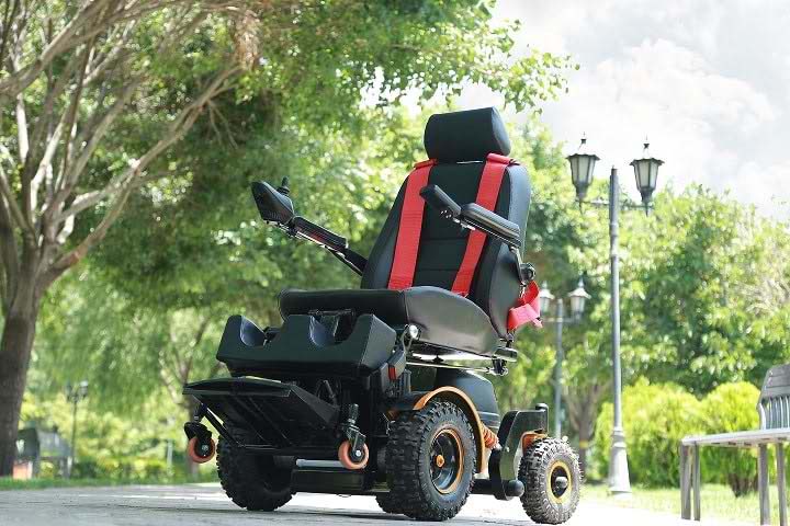 بهترین ویلچر برقی کدام است؟ + مقایسه کامل | قیمت عالی