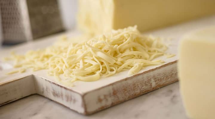 خرید بهترین انواع پنیر پیتزا کیلویی با قیمت ارزان