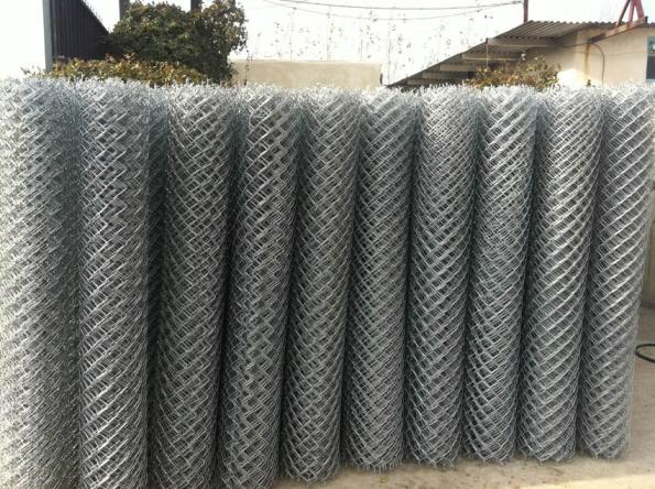 خرید جدیدترین انواع فنس توری با قیمت مناسب