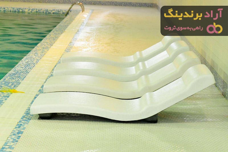 خرید صندلی پلاستیکی استخری سفید با قیمت استثنایی