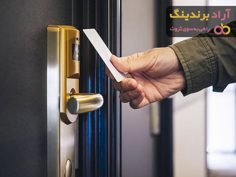 چگونه قفل درب را بدون کلید باز کنیم