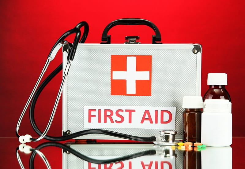 قیمت جعبه کمک های اولیه با وسایل