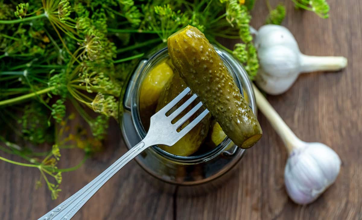 قیمت خیارشور خانگی ۱۴۰۱