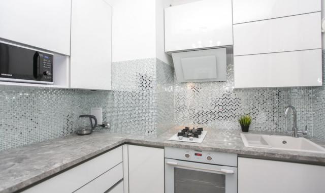 کاشی بین کابینتی چسبی؛ 3 طرح جدید سه بعدی گلدار ساده
