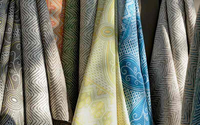 قیمت پارچه رومبلی گلدار