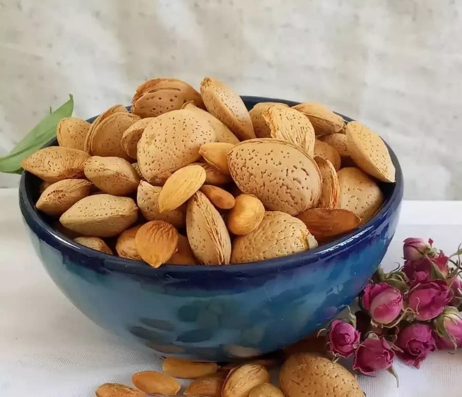 قیمت بادام پوست سنگی