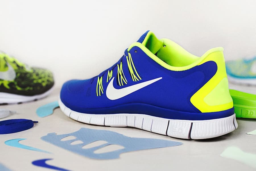 قیمت کفش ورزشی فوتبال