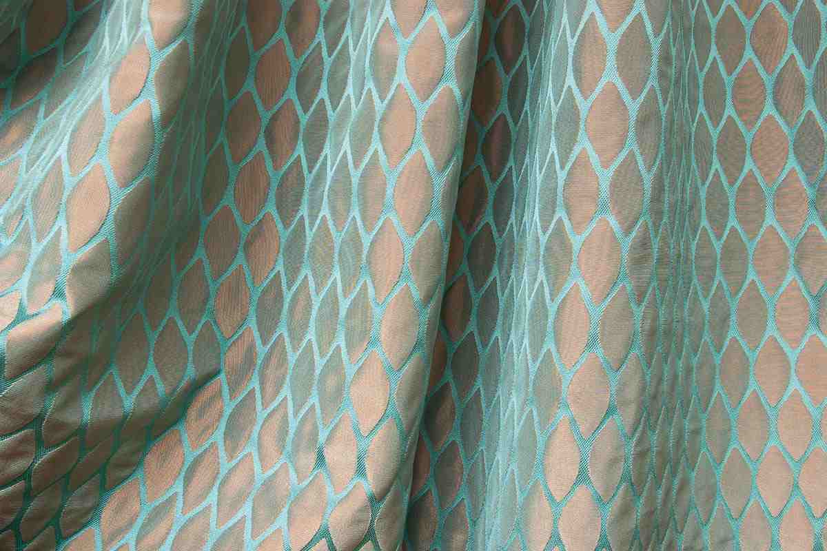 قیمت پارچه ساتن طرح دار