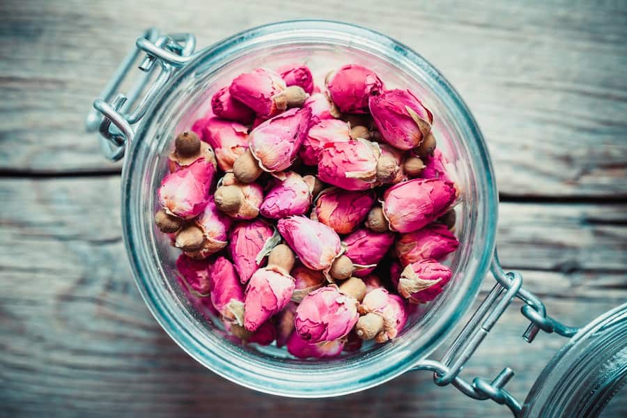 قیمت گل محمدی در عطاری