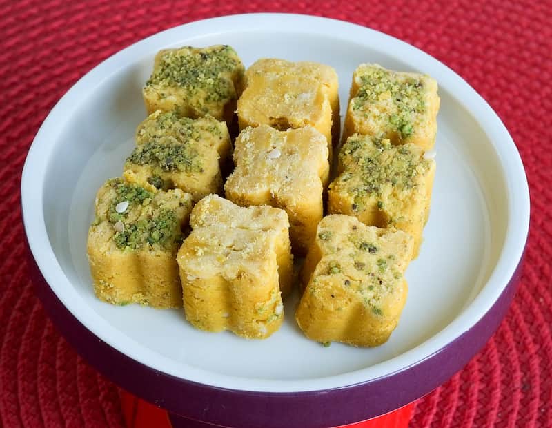 طرز تهیه شیرینی نخودچی با کره، روغن مایع ( بدون فر )