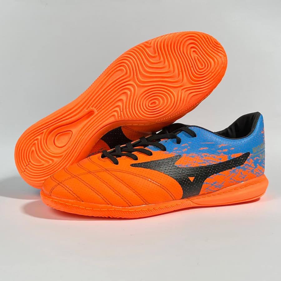 قیمت کفش فوتبال میزانو