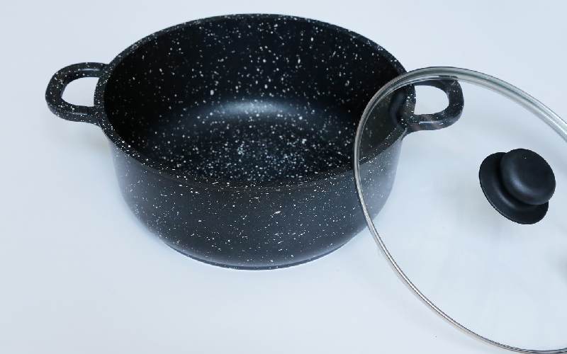 قابلمه گرانیتی سایز 40؛ ظاهر کشیده نچسب دوام بالا