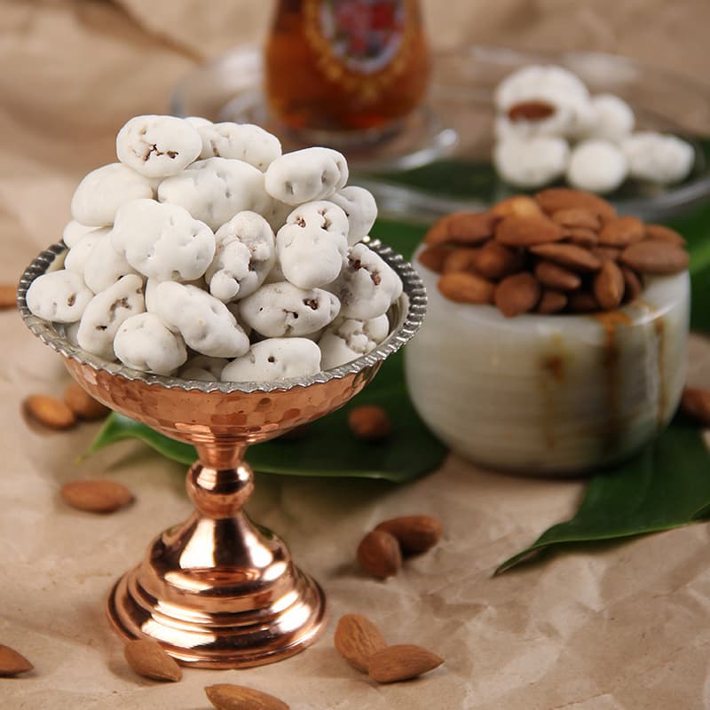 نقل بادامی؛ بهبود رشد سلامتی مناسب پخت شیرینی