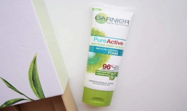 پاک کننده صورت گارنیر؛ مدل MICELLAR ترکیبات (زغال اخته خاک رس)