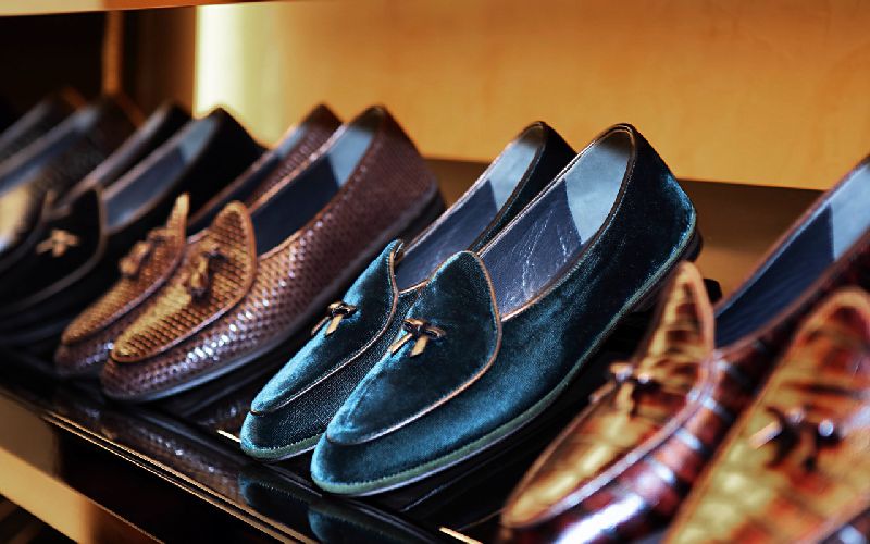 کفش عمده؛ سایزبندی مختلف 3 رنگ (سفید مشکی طوسی)