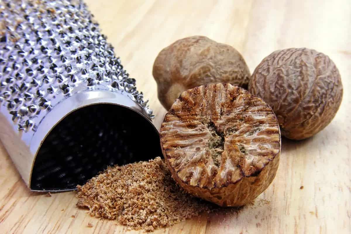 ادویه جوز هندی؛ طبع گرم درمان سرطان حاوی روی iron