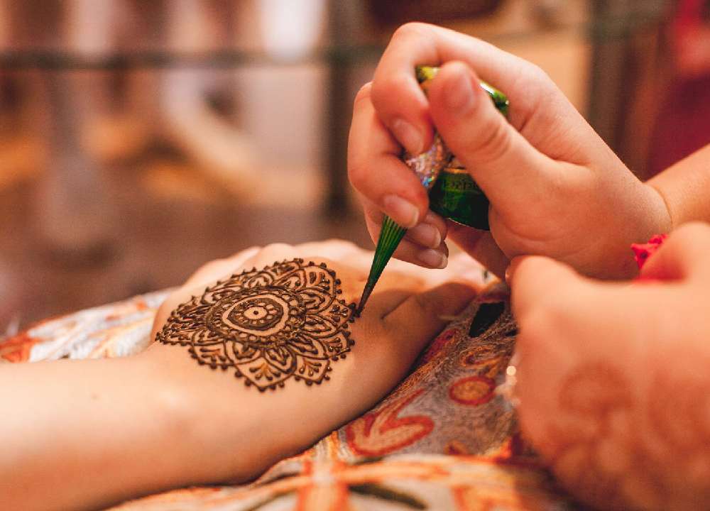 حنا دست؛ نارنجی مناسب عروسی تولد درمان معده سر درد سوختگی