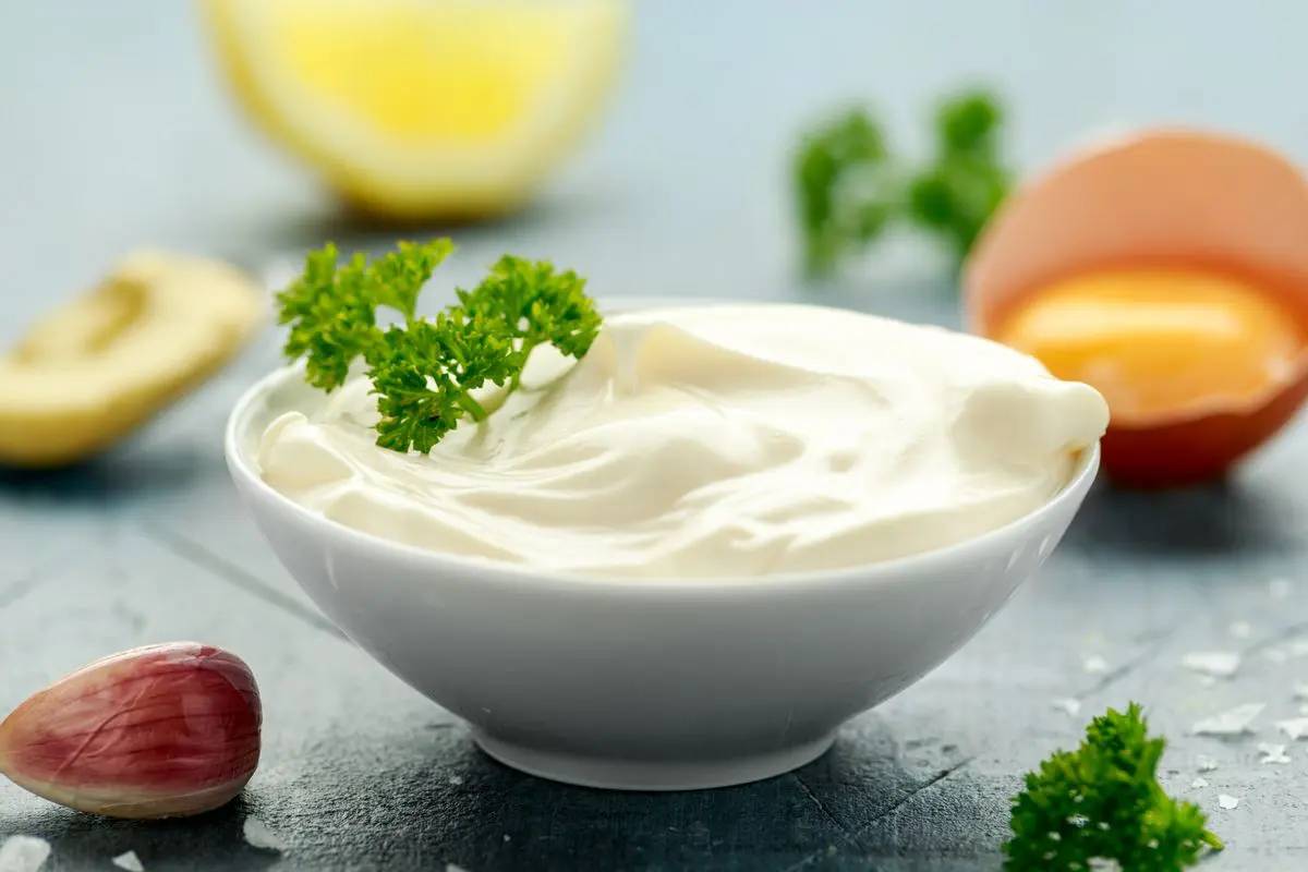 سس مایونز کیلویی؛ شیرین شور 2 ترکیب چربی تخم مرغ America