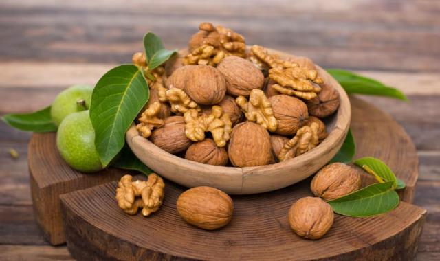 گردو میانه Kiwi شاهی ایرانی سیاه ترشی مناسب دسر خوراکی