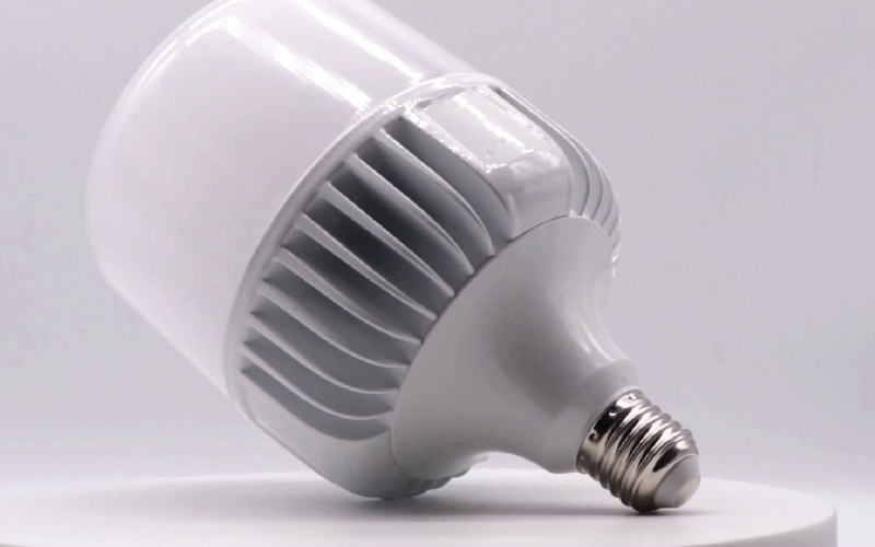 لامپ کم مصرف ال ای دی 40 وات؛ آفتابی مهتابی نور قوی