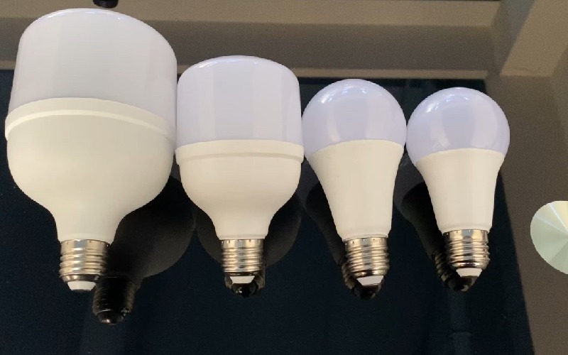 لامپ کم مصرف 40 وات پارس شهاب؛ رشته ای قدیمی مهتابی رنگی