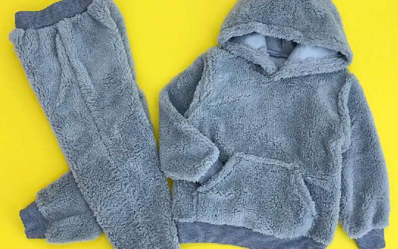 هودی دخترانه پشمی woolen hoodie مدل (تدی خرسی) جنس پی استر