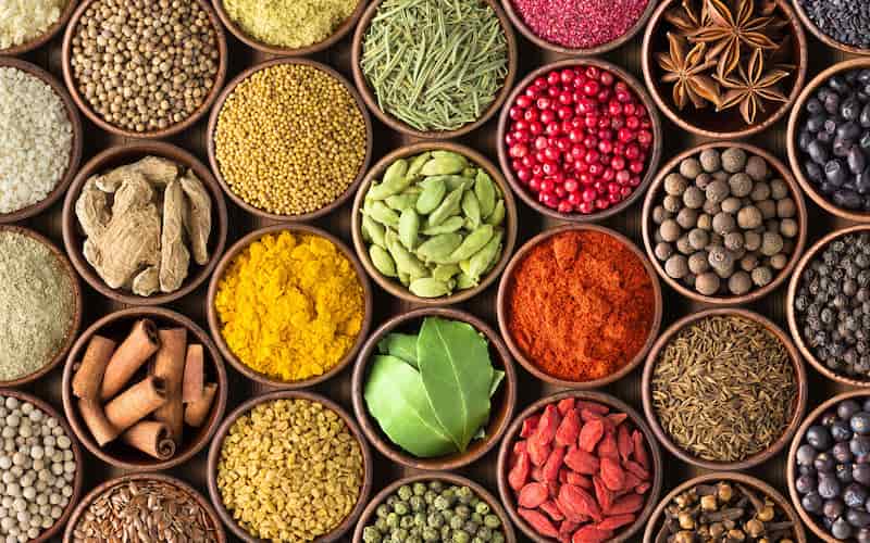 ادویه در چابهار؛ کاری مخصوص ماهی فلافل متریال (مواد معدنی)