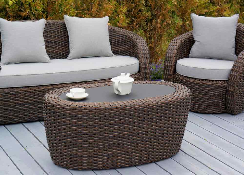 مبلمان حصیری بابل؛ بدنه پلیمر چند نفره مقاوم برابر سرما گرما