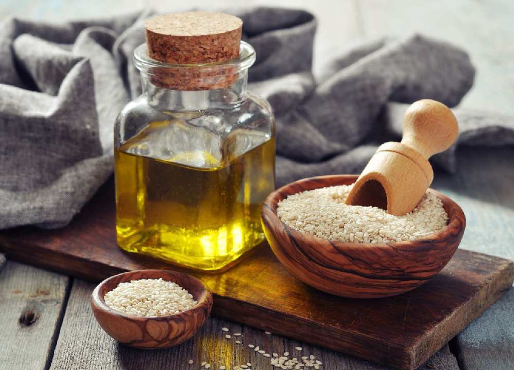 روغن ارده کنجد اردکان؛ تقویت حافظه رفع افسردگی استرس ویتامین (E B)