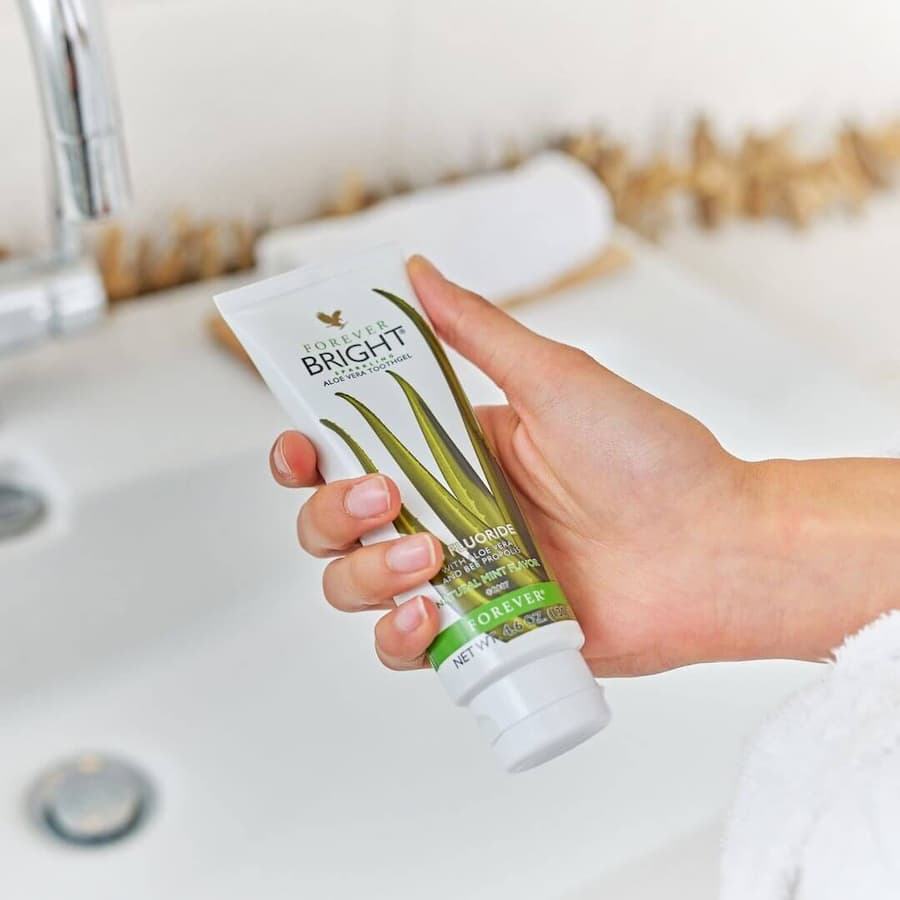 خمیر دندان فوراور؛ 2 ترکیب (عسل آلوئه ورا) استفاده روزانه حفظ سلامت دندان