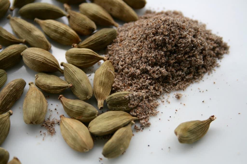پودر هل کیلویی Cardamom پوست تیره معطر ضد افسردگی