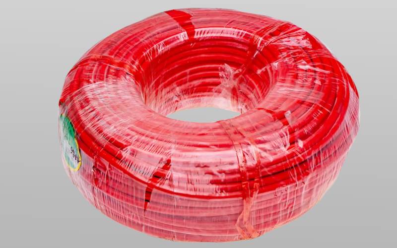 شیلنگ لاستیکی نخ دار hose جنس نخ پلاستیکی PVC مختص آبرسانی