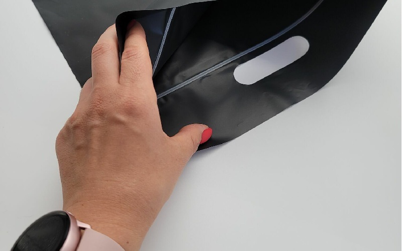 نایلون دسته دار تبلیغاتی؛ مقاوم نوع دسته (تقویتی موزی بند دار)